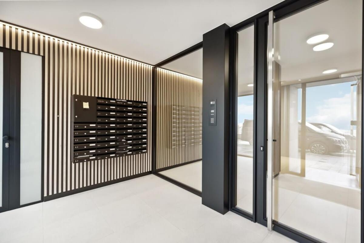 Huswell - Apartment With Frontal Sea View In Knokke Exterior foto
