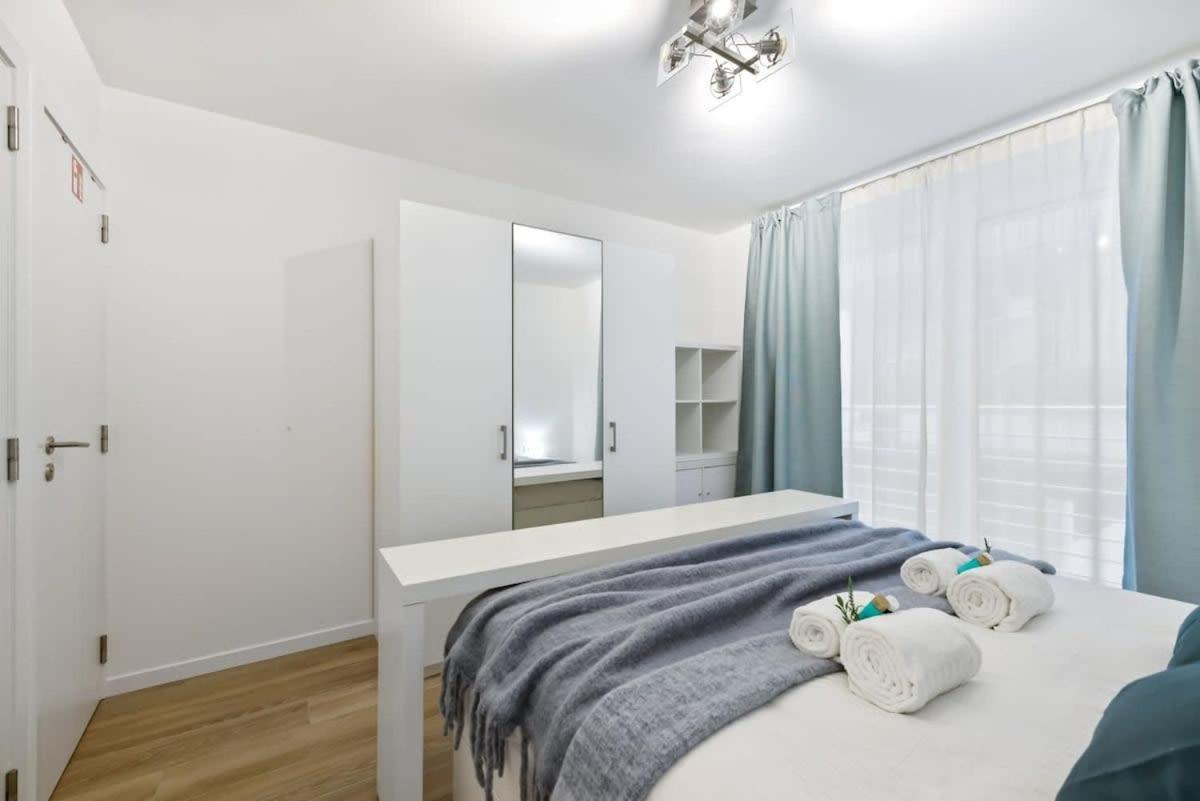 Huswell - Apartment With Frontal Sea View In Knokke Exterior foto